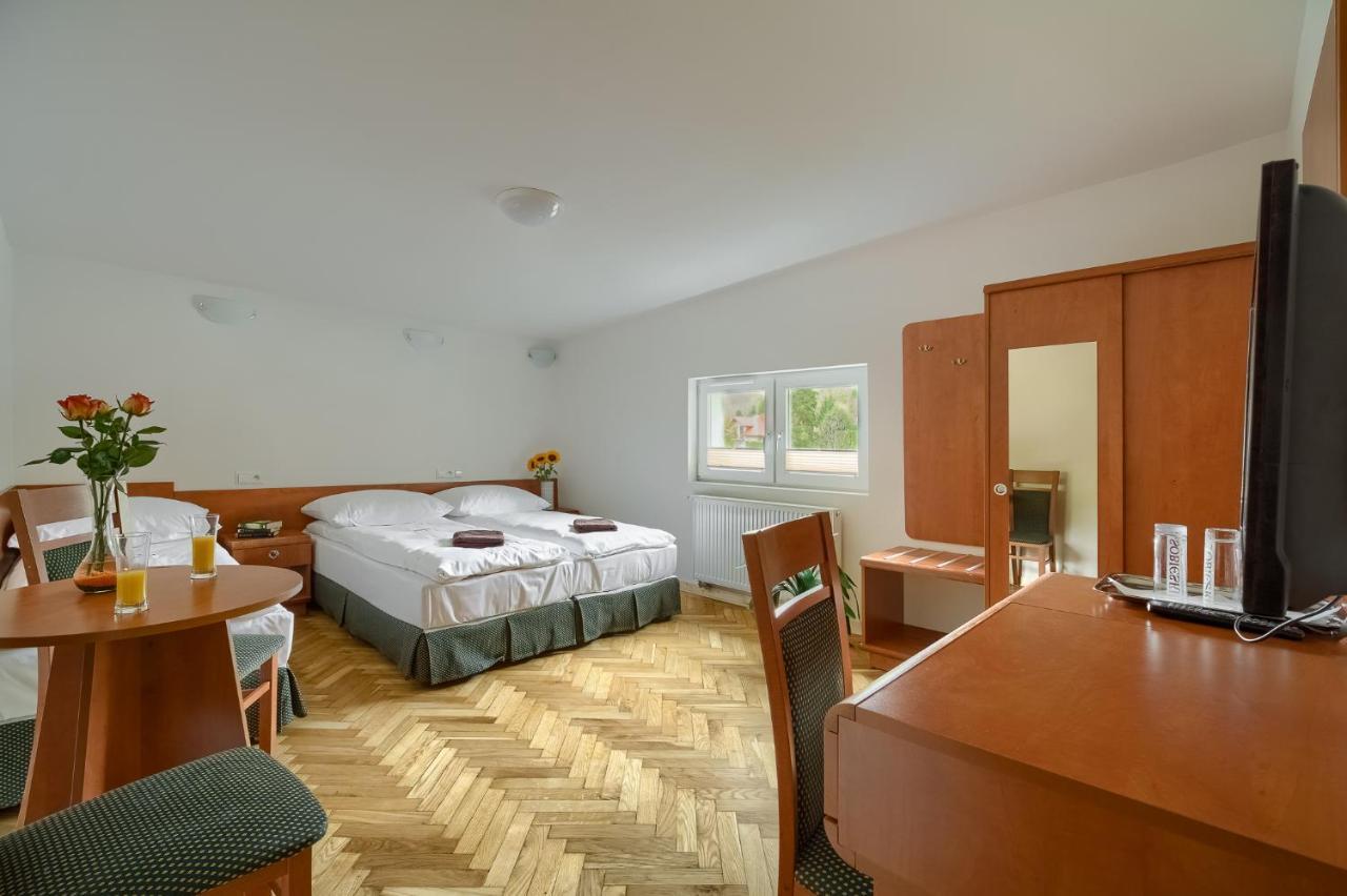 Sarenka Hotel Krynica Zdroj Exterior foto