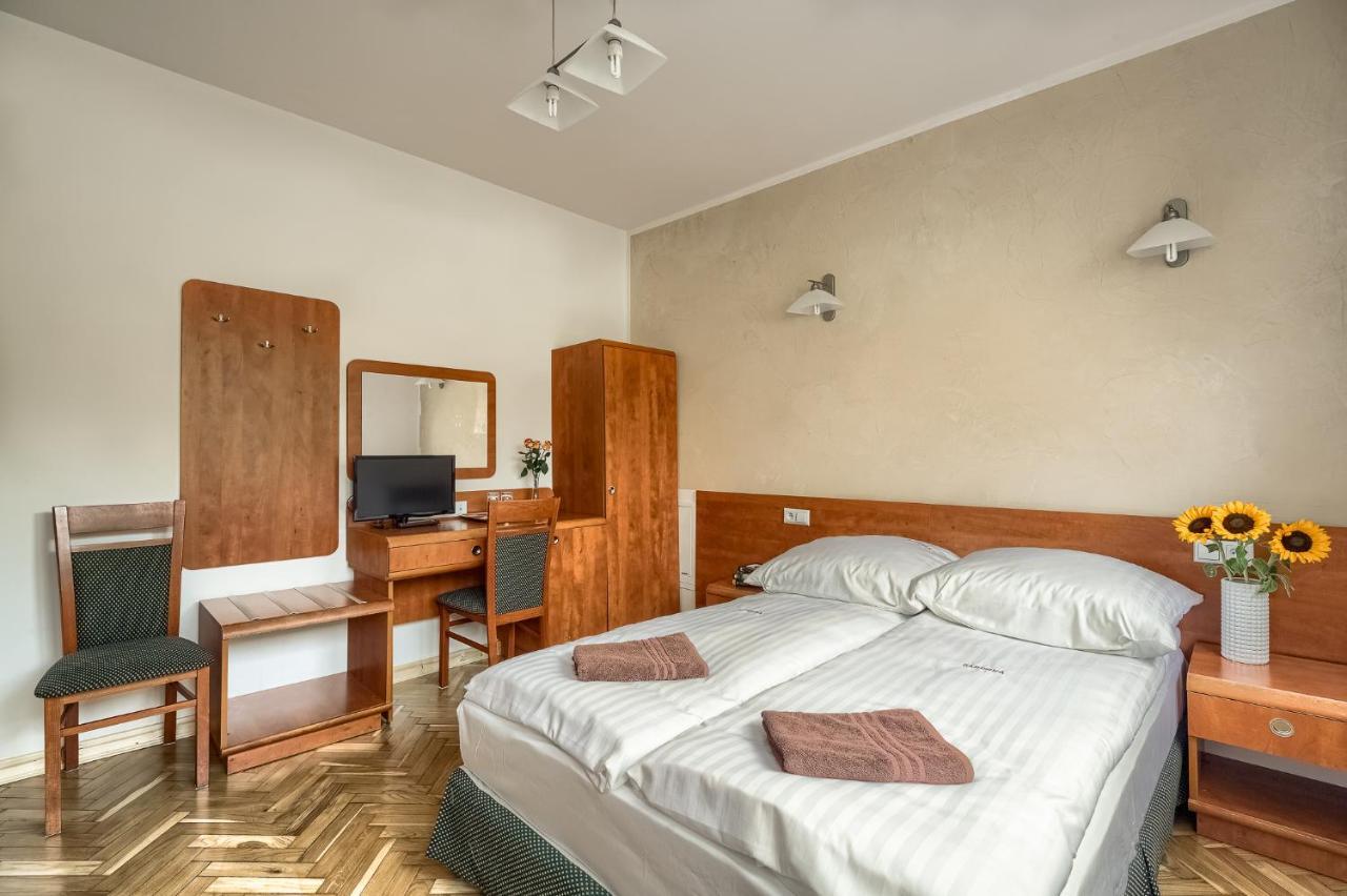 Sarenka Hotel Krynica Zdroj Exterior foto